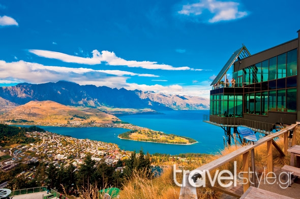 shutterstock_85992103_Cityscape of queenstown with lake Wakatipu from top, new zealand, south island