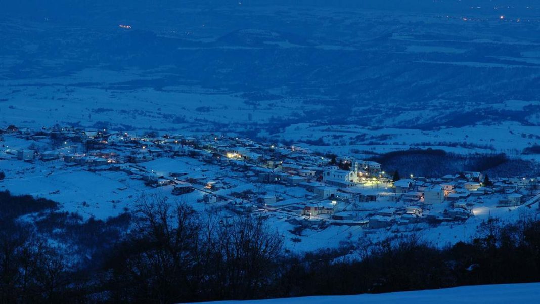 Ελατοχώρι Πιερίας στα χιόνια με υπέροχη θέα