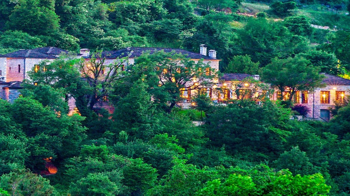 Aristi Mountain Resort βραβευμένο ξενοδοχείο Ζαγόρι