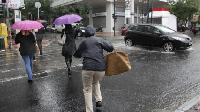 ΚΑΙΡΟΣ (14/9): Φθινοπωρινό το σκηνικό! Με βροχές και καταιγίδες