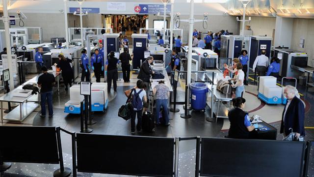 Έλεγχος ασφαλείας στα αεροδρόμια