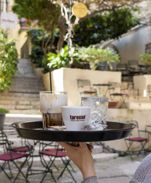 Mikro Cafe - καφετέρια στην Κέρκυρα