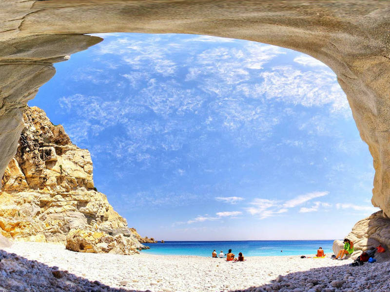 Ικαρία: Εκεί κρύβεται η πιο εξωτική παραλία της Ελλάδας!