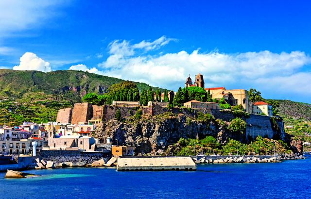 Αιολίδες νήσοι, Σικελία