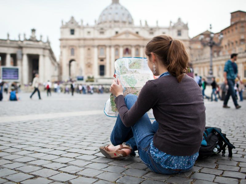 Ρώμη: Νέοι κανονισμοί και απαγορεύσεις για τους τουρίστες