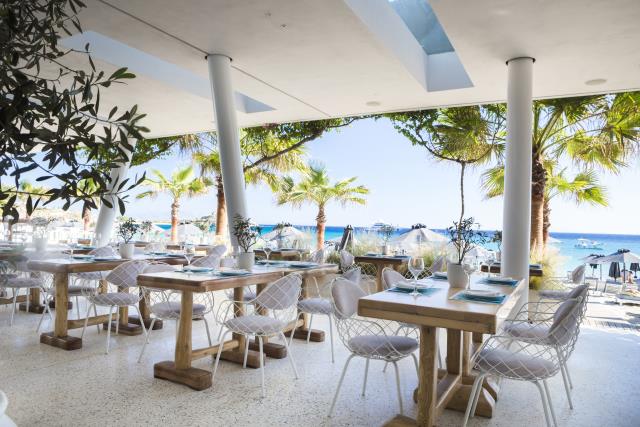 Anios Seafront Restaurant - Mykonos Dove