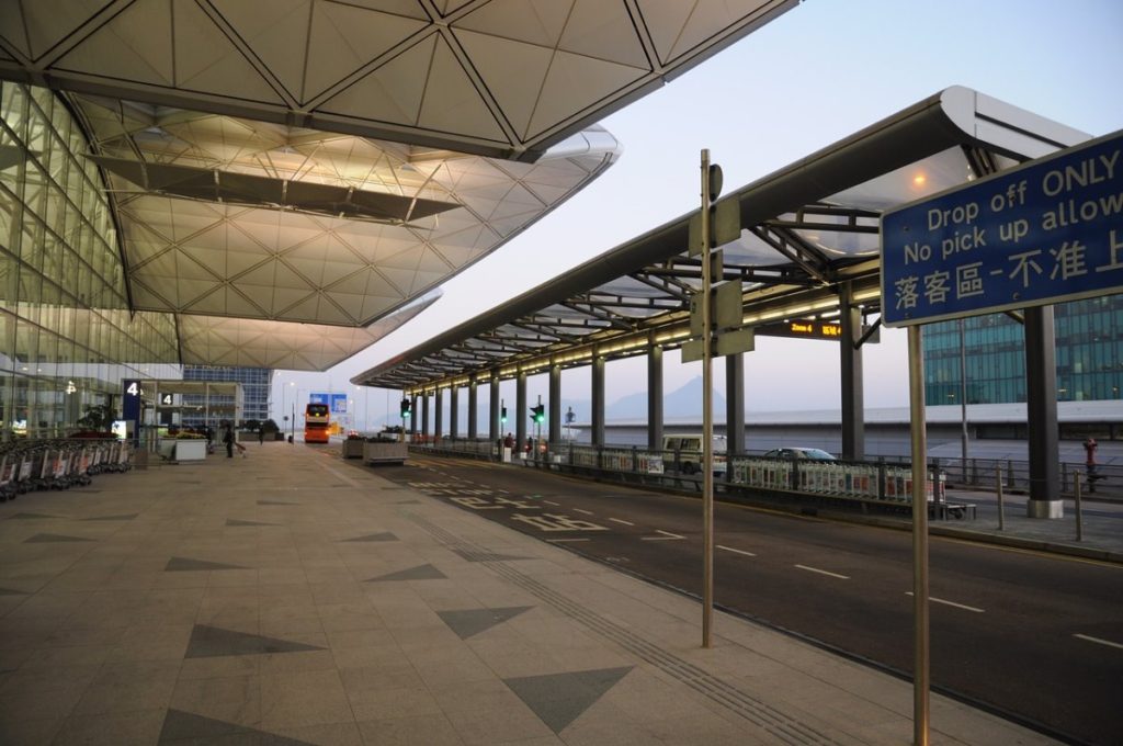 Αεροδρόμιο Χόνγκ Κόνγκ απαγόρευση πτήσεων
