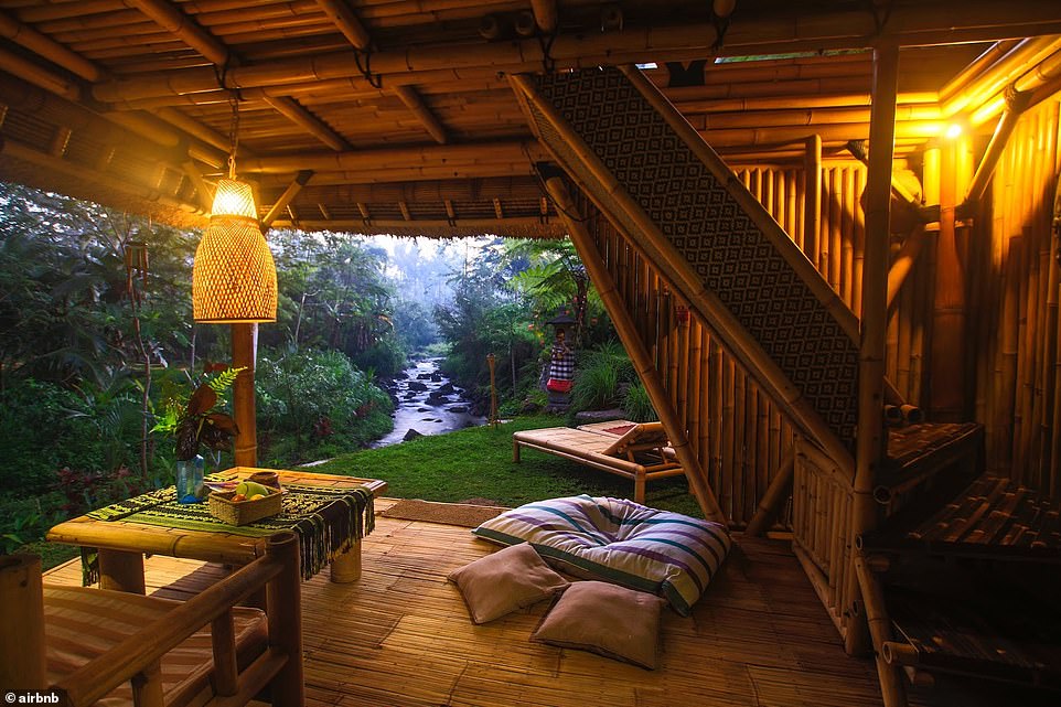 Εσωτερικό σπιτιού από bamboo, Μπαλί