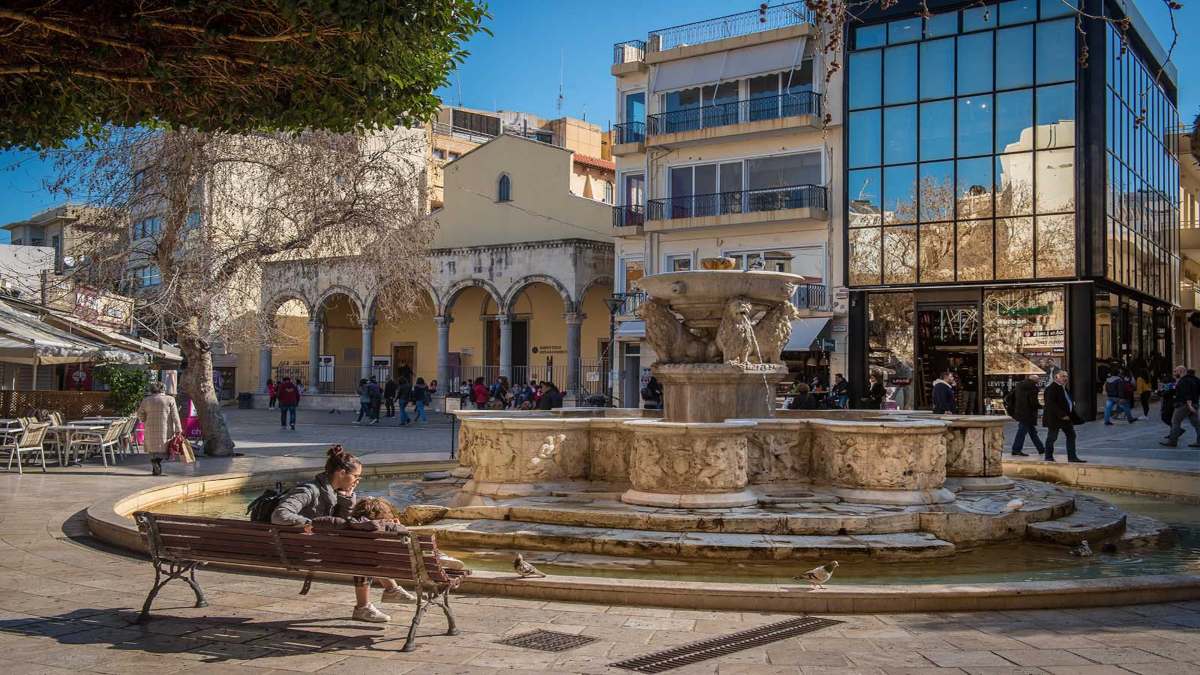 κεντρική πλατεία Ηράκλειο Κρήτης 
