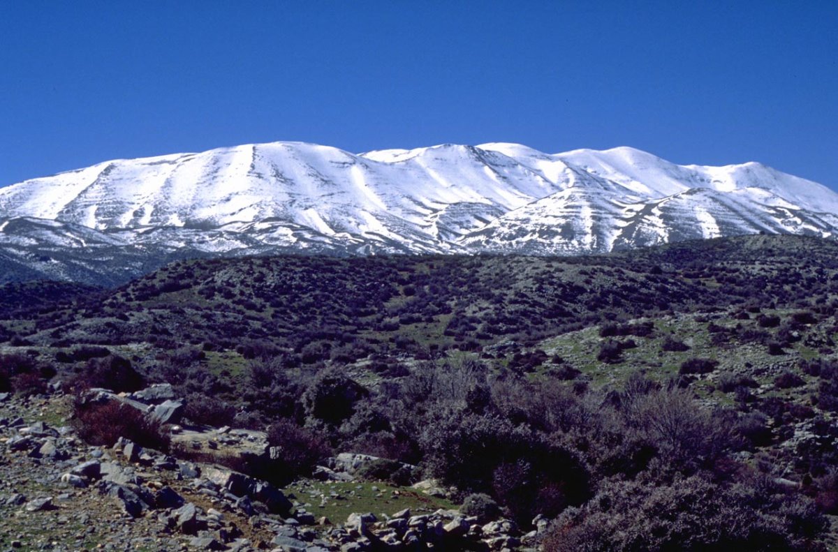 Ψηλορείτης ταξίδι σε 6 βουνά της Ελλάδας με χιόνια