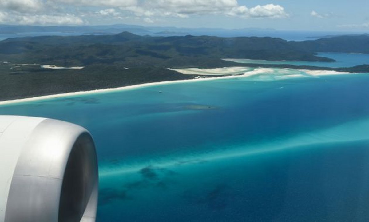 Qantas πτήση στο πουθενά υπέροχη θέα στη θάλασσα