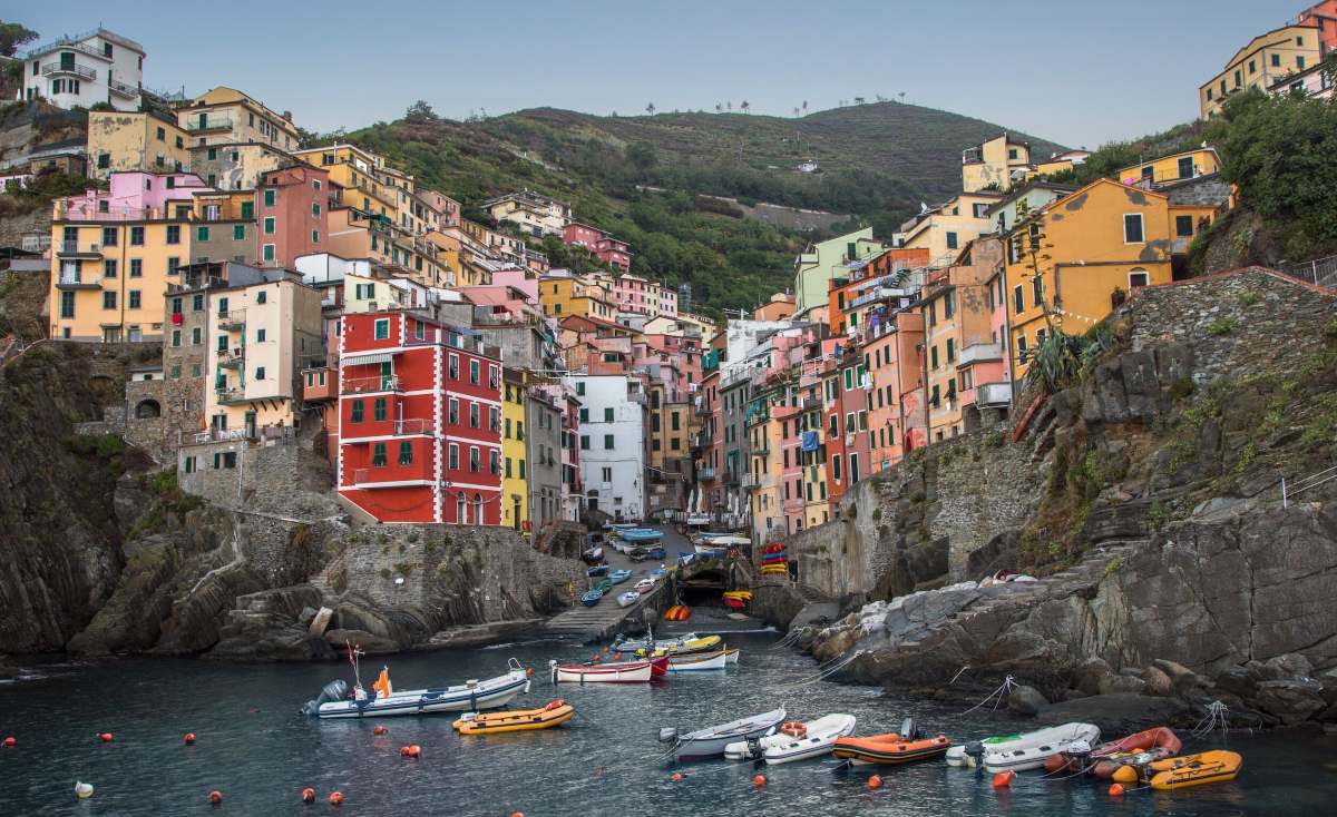Riomaggiore, το πιο χρωματιστό χωριό της Ευρώπης