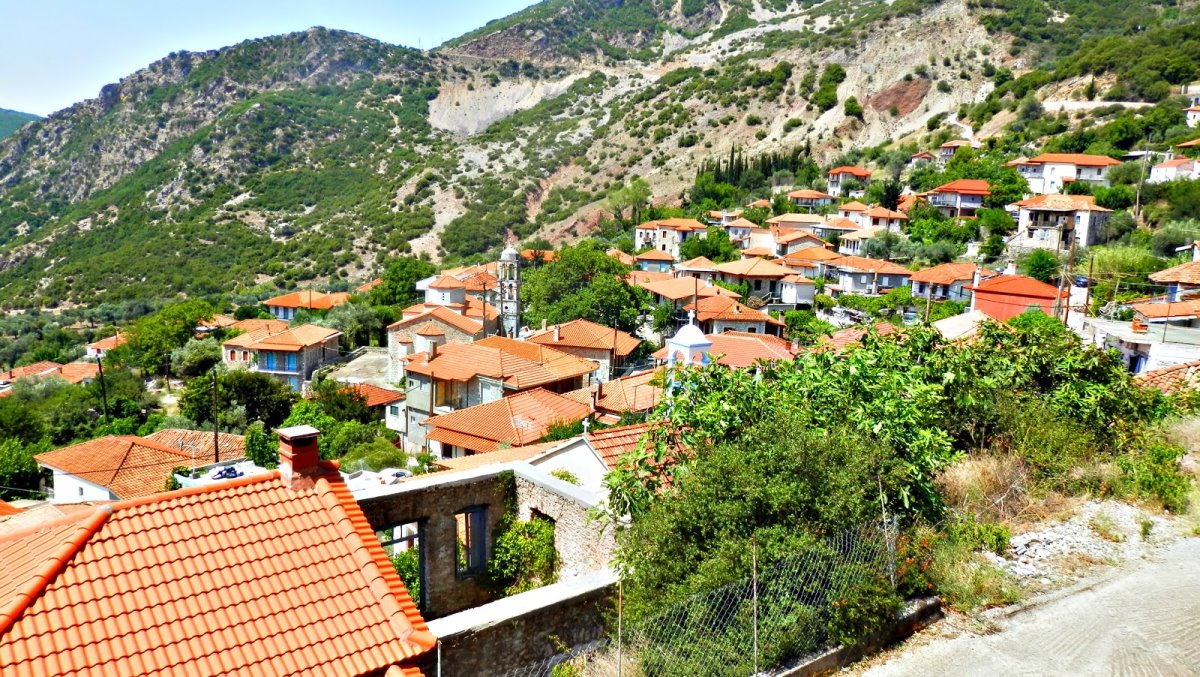 γραφικά χωριά πελοποννήσου ανάμεσά τους η Δήμητρα