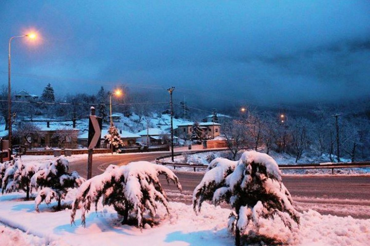 Νευροκόπι Σιβηρία χιόνια μέσα στην πόλη και χαμηλές θερμοκρασίες