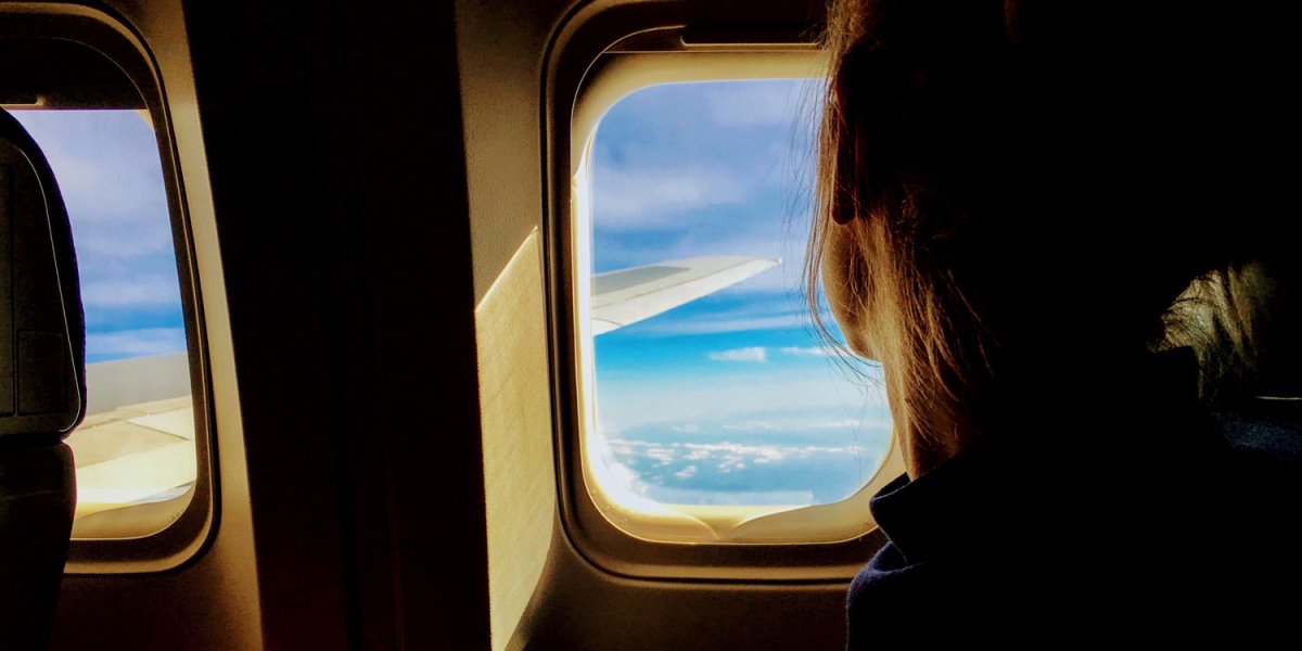 αεροπλάνο επιβάτης ανάκαμψη τουρισμού και νέες τάσεις σε ταξίδι