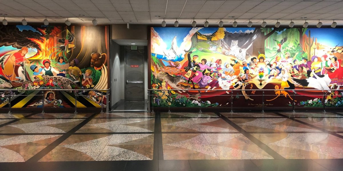 Παράξενες τοιχογραφίες στο Αεροδρόμιο Ντένβερ 