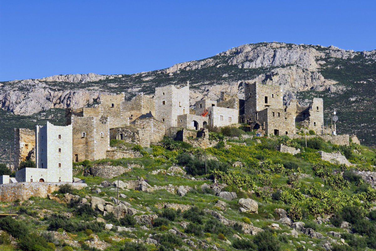 Παλιά Καρδαμύλη με ερείπια