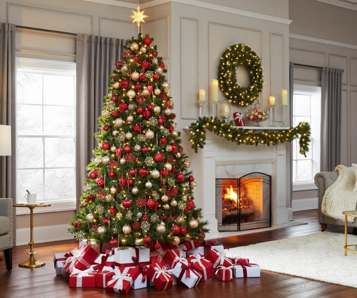 χριστουγεννιάτικο δέντρο συμβολισμός στολισμού