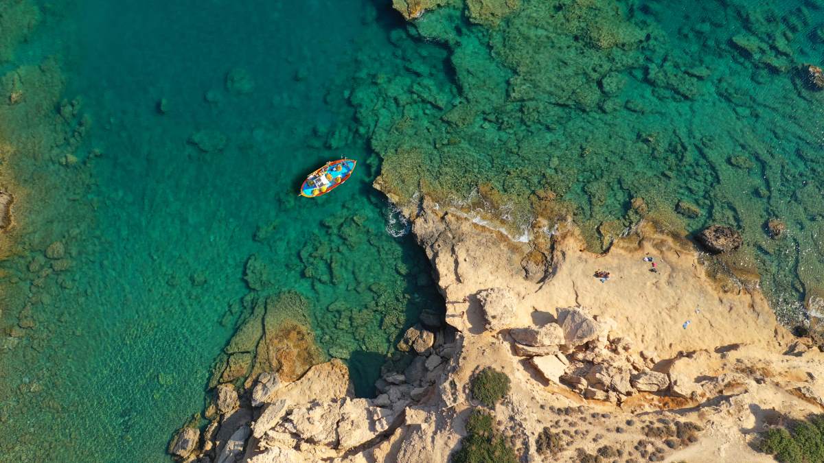 Φθηνές διακοπές: 10 οικονομικά νησιά για να πας αυτό το καλοκαίρι