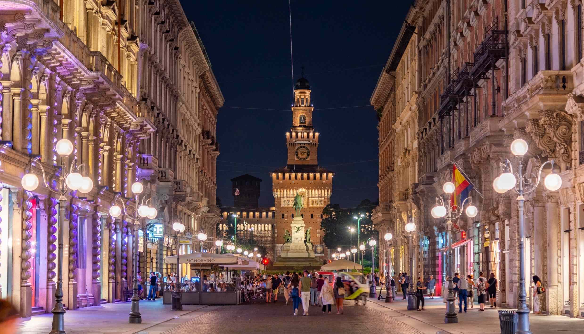 Milano vieta di mangiare e bere fino a tarda notte in centro!