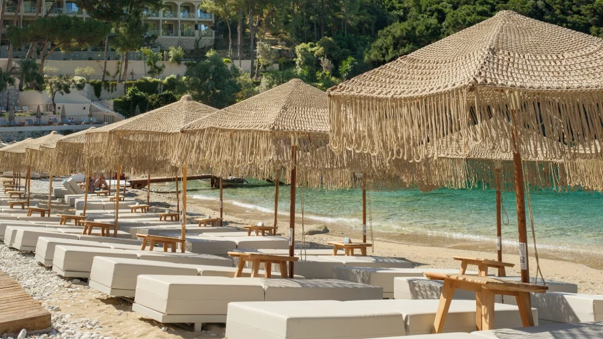 Akron beach bar-restaurant στην Κέρκυρα