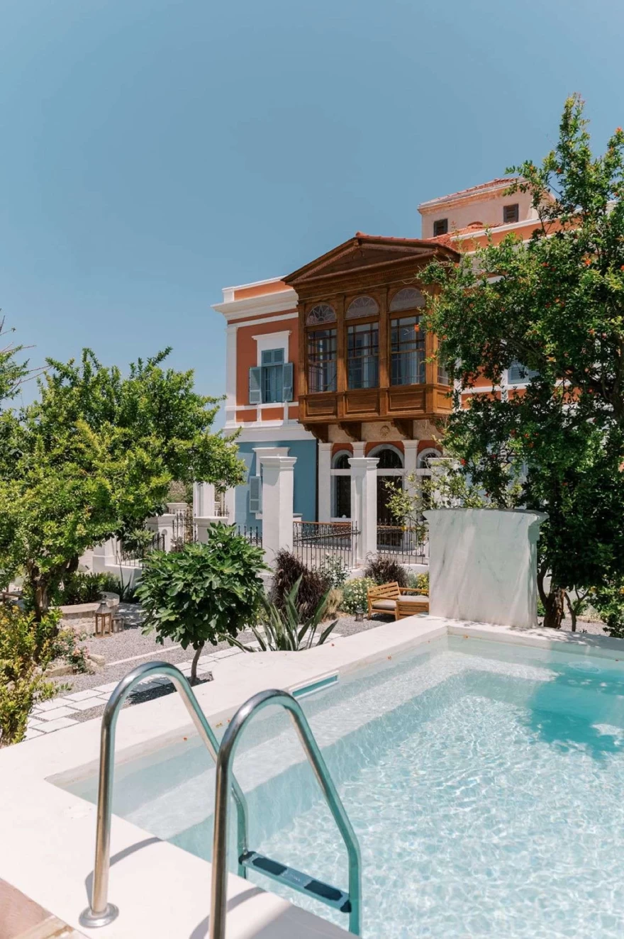 Saray Monumental Luxury Villa πισίνα