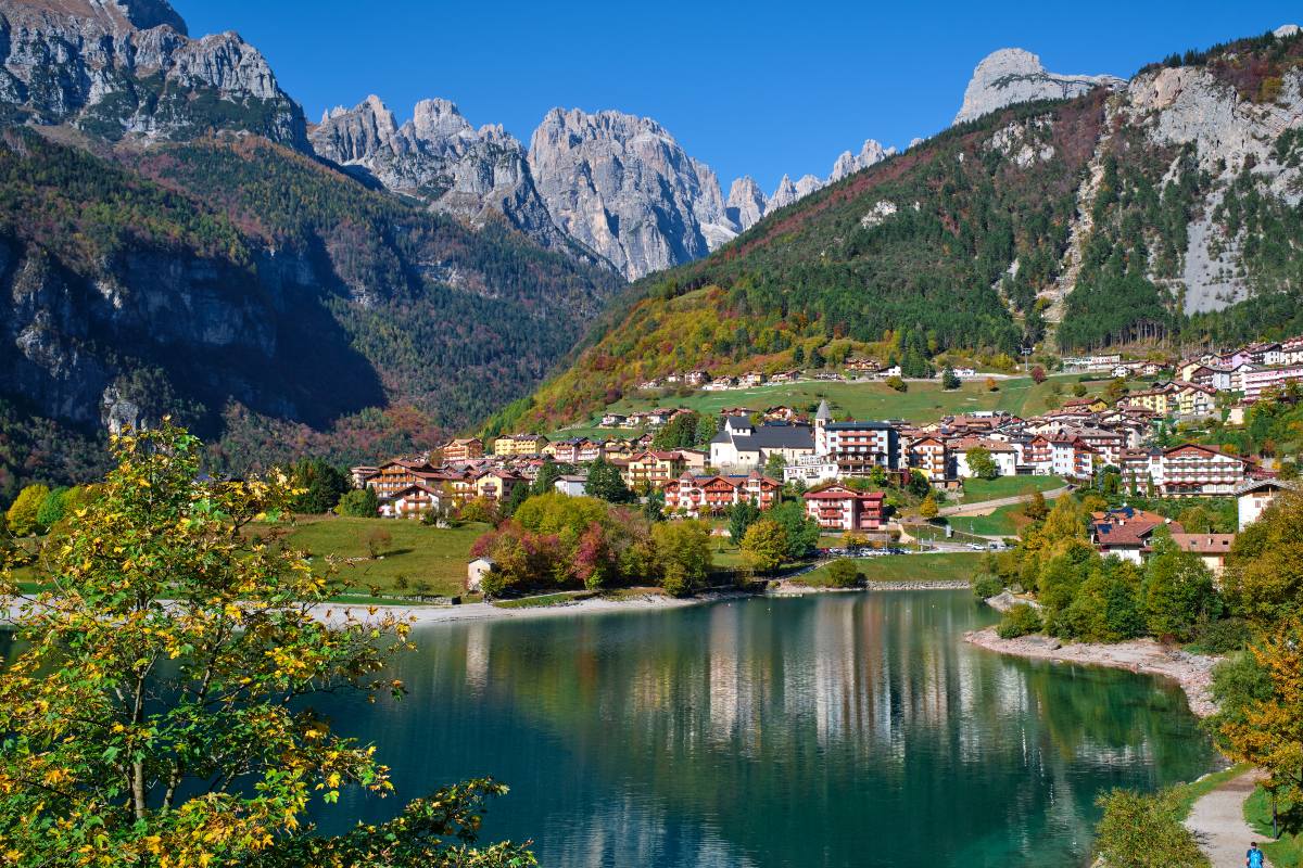 Lake Molveno / Photo source: shutterstock