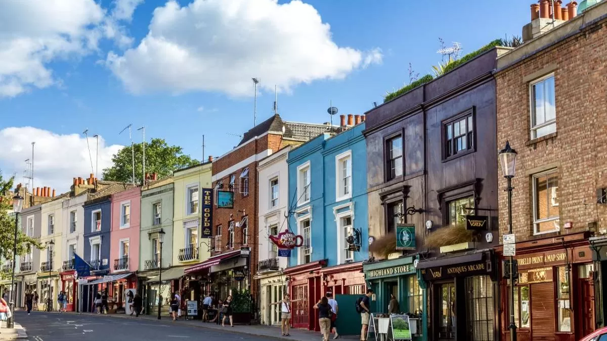 Portobello Road Λονδίνο - ένας από τους ομορφότερους δρόμους του Λονδίνου