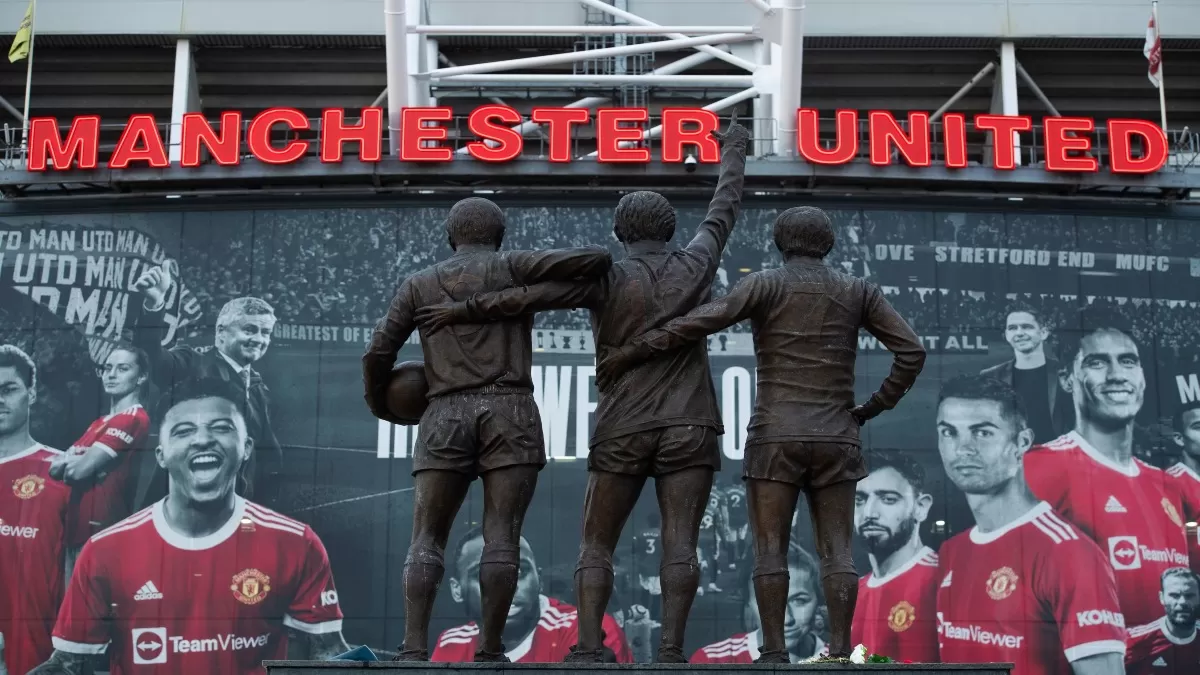 Μπροστινή άποψη του Old Trafford