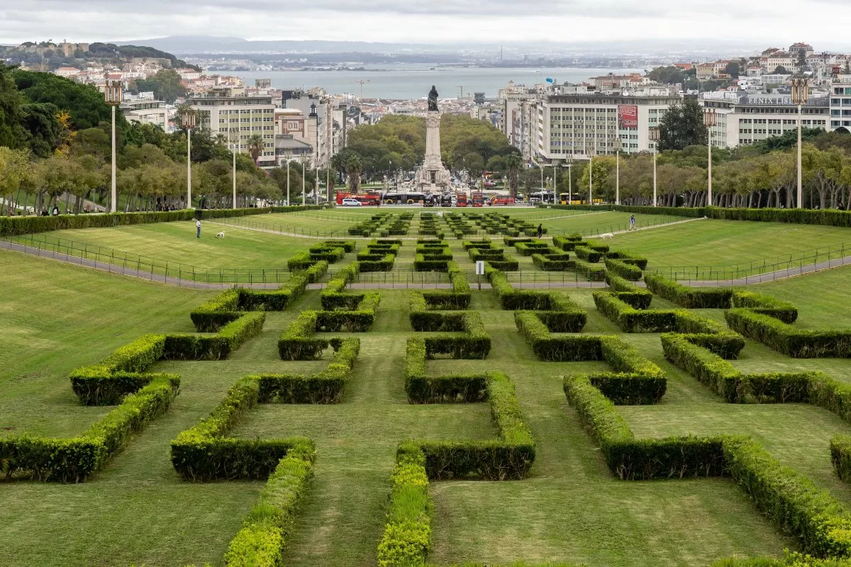 Parque Eduardo VII (Κήπος Eduardo VII με άγαλμα του μαρκήσιου του Pombal της Λισαβόνας)