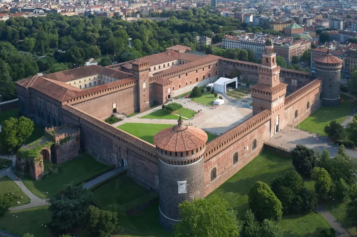 Κάστρο των Σφόρτσα  (Castello Sforzesco)